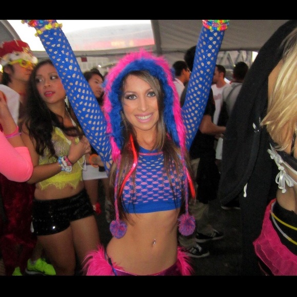 purple fishnet crop top